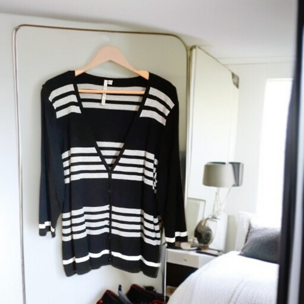 *CLEARANCE* Soft Cardigan 3/4 sleeve LEO & NICOLE Black grey striped Sz XXL EUC